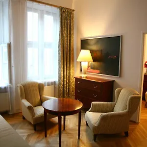 Maly Rynek Miodosytnia Apartment Krakow