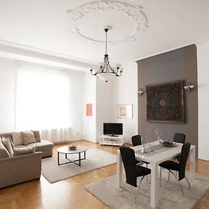 Royal Center Apartment Budapest